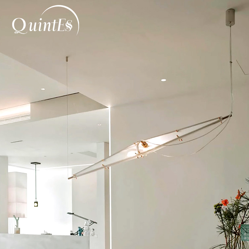 Interior Design Years - Lustre de Vidro LED com Design